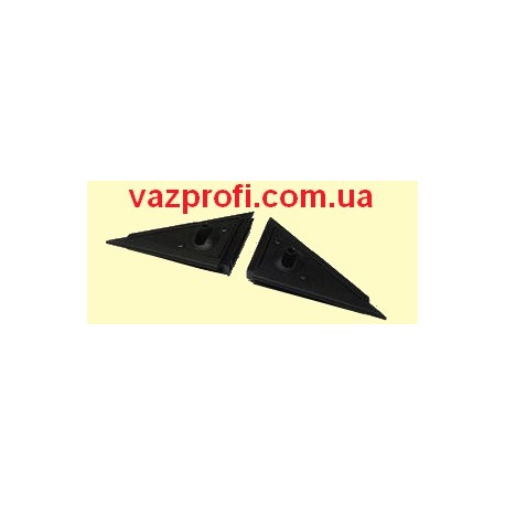 Уголок зеркала ВАЗ 2105