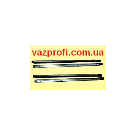 Бархотка ВАЗ 2121 в сборе(под форточку)